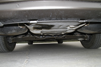 2015款沃尔沃S80L 2.0T自动 T5智雅版