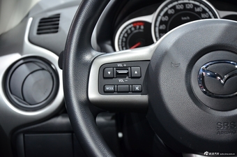 2015上海车展：马自达2