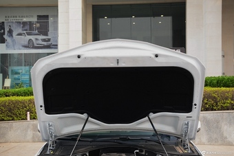 2016款凯迪拉克CT6 2.0T自动28T精英型