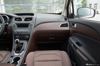 2016款海马V70 2.0L手动适·宜型 5座