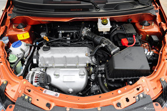 2013款风云2两厢实拍