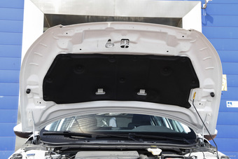 2015款东风标致308S 1.2T自动劲驰版