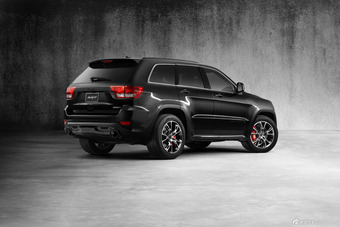 全新Jeep大切诺基SRT8 炫黑版