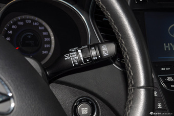 2015款全新胜达2.0T自动四驱顶级型 7座