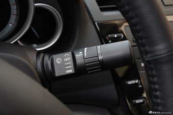 2015款马自达睿翼2.0L自动精英版