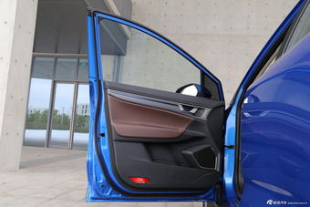 2016款帝豪GS 1.3T自动臻尚型运动版