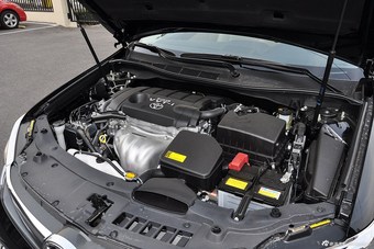 2015款凯美瑞2.5G豪华导航版