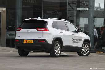 2014款自由光 2.4L自动豪华版