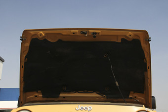 2014款牧马人3.0L撒哈拉四门版