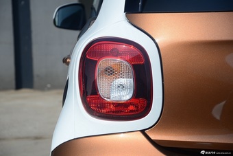 2016款smart forfour 0.9T自动4座版