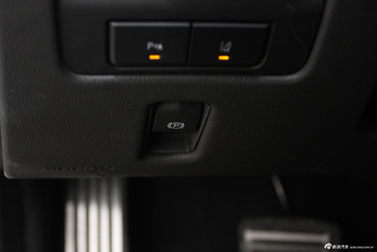 2014款凯迪拉克ATS 28T自动领先型