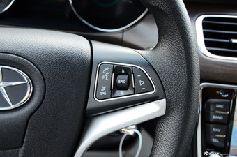 2014款和悦1.5L手动尊逸型实拍