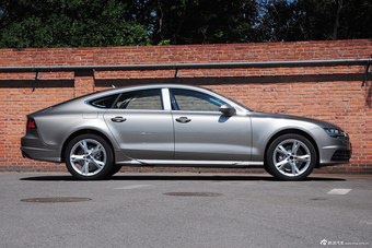 2016款奥迪A7 40TFSI进取型