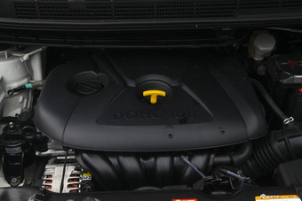 2013款佳乐 2.0L自动舒适版7座 国IV