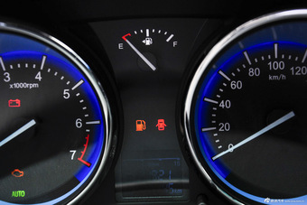 2015款凯翼C3 1.5LAMT金钻型