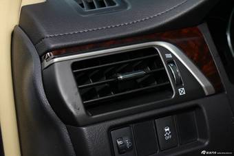 2015款凯美瑞到店实拍