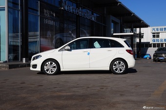 2015款奔驰B级B200时尚型