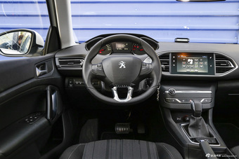 2015款东风标致308S 1.2T自动劲驰版