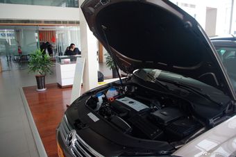 2012款迈腾1.8TSI豪华型