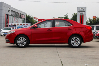 2015款荣威360 1.5L自动豪华版