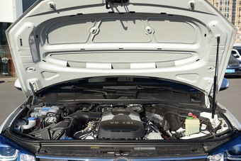 2016款途锐3.0T自动R-Line图片