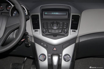 2012科鲁兹1.6SL手自一体天地版