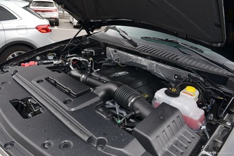 2016款林肯领航员3.5T自动AWD