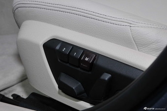 2013款宝马3系混动