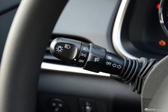 2016款雪佛兰乐风RV 1.5L自动智行版