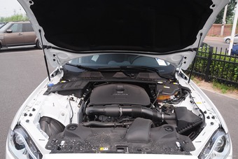 2015款捷豹XJL80周年版