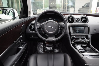 2015款捷豹XJL80周年版