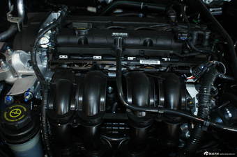 2012款福克斯三厢