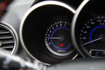 2015款逸动XT 1.6L手动致酷型国V