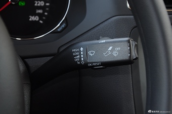 2015款速腾1.6L自动时尚型