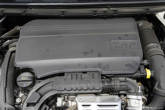 2015款东风标致308S 1.2T自动劲驰版