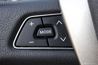 2015款吉利GX7 2.0L运动版自动尊贵型