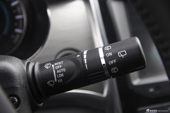 2015款哈弗H2 1.5T自动两驱精英型