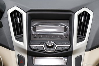 2015款艾瑞泽7 1.6L自动致领版