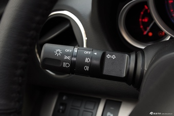 2015款马自达睿翼2.0L自动精英版