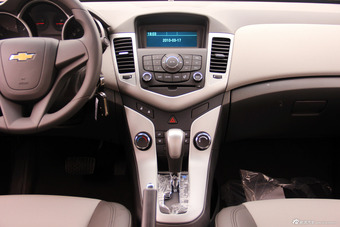 2012款科鲁兹1.6SE手自一体舒适版