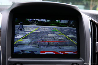 2015款 宝骏560 1.8L手动豪华型