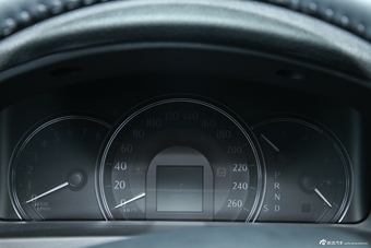 2012款皇冠V6 2.5L Royal Saloon