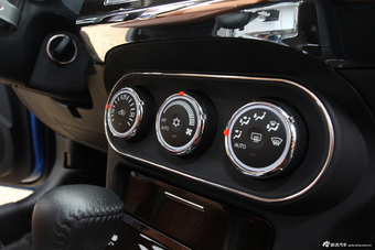 2013款风迪思1.8L旗舰型CVT