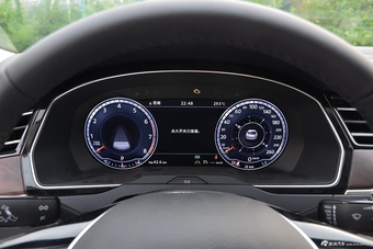 2017款迈腾2.0T自动380TSI DSG 旗舰型