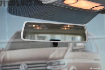 2016款凯路威2.0T自动四驱舒适版9座