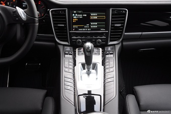 2014款保时捷Panamera 4 Executive 3.0T
