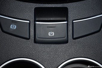 2015款众泰大迈X5 1.5T手动尊贵型