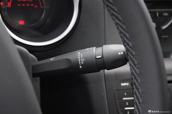 2015款雪铁龙C4L 1.6T自动尊贵版