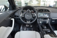 2016款捷豹F-PACE 3.0T自动R-SPORT 运动版