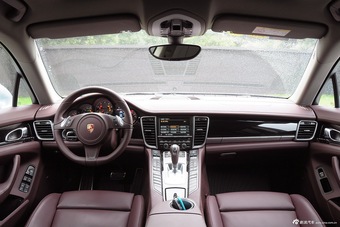 2014款保时捷Panamera Executive 3.0T自动图片